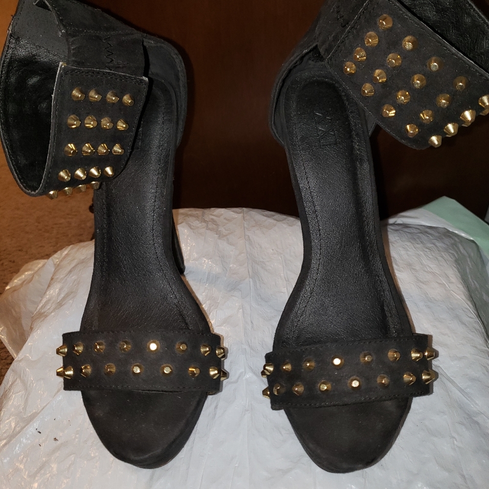 Don't wear them anymore. - Picture 1 of 3